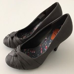 Grey RocketDog Heels- Size 7